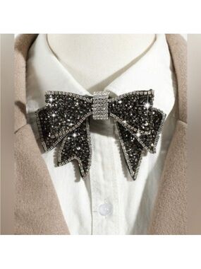 ✨NEW Regal Elegant Rhinestone Bow Tie new
